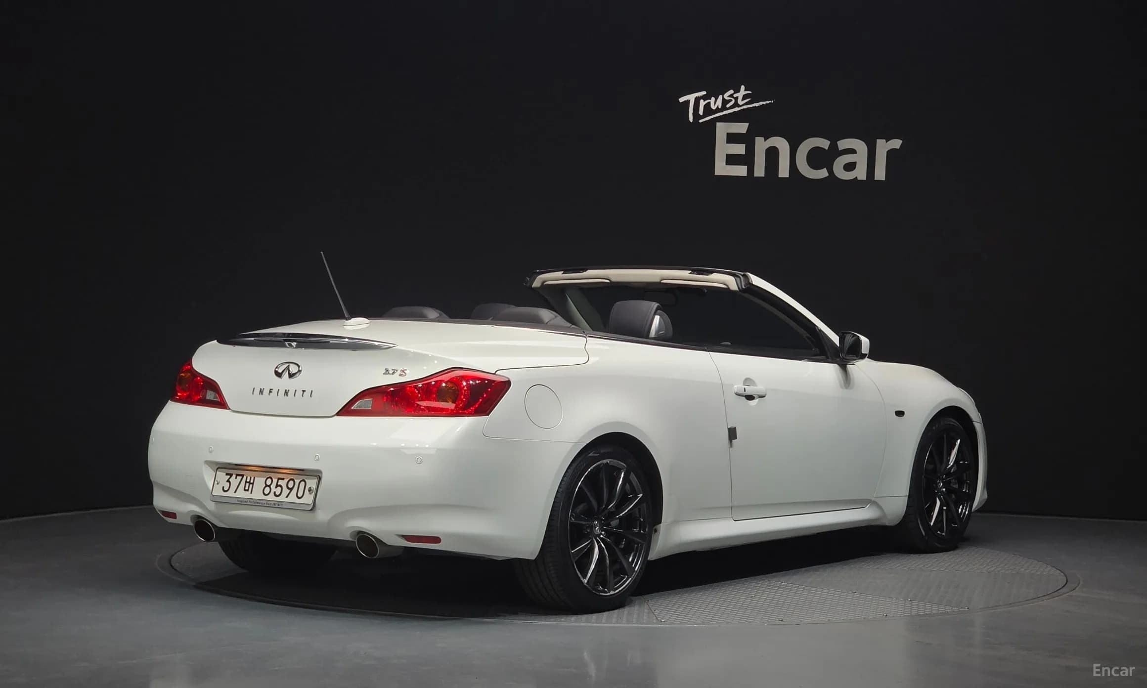 G37