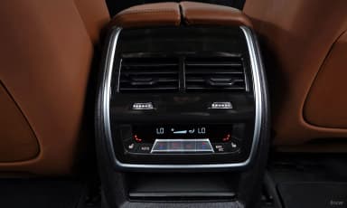 X7 (G07)