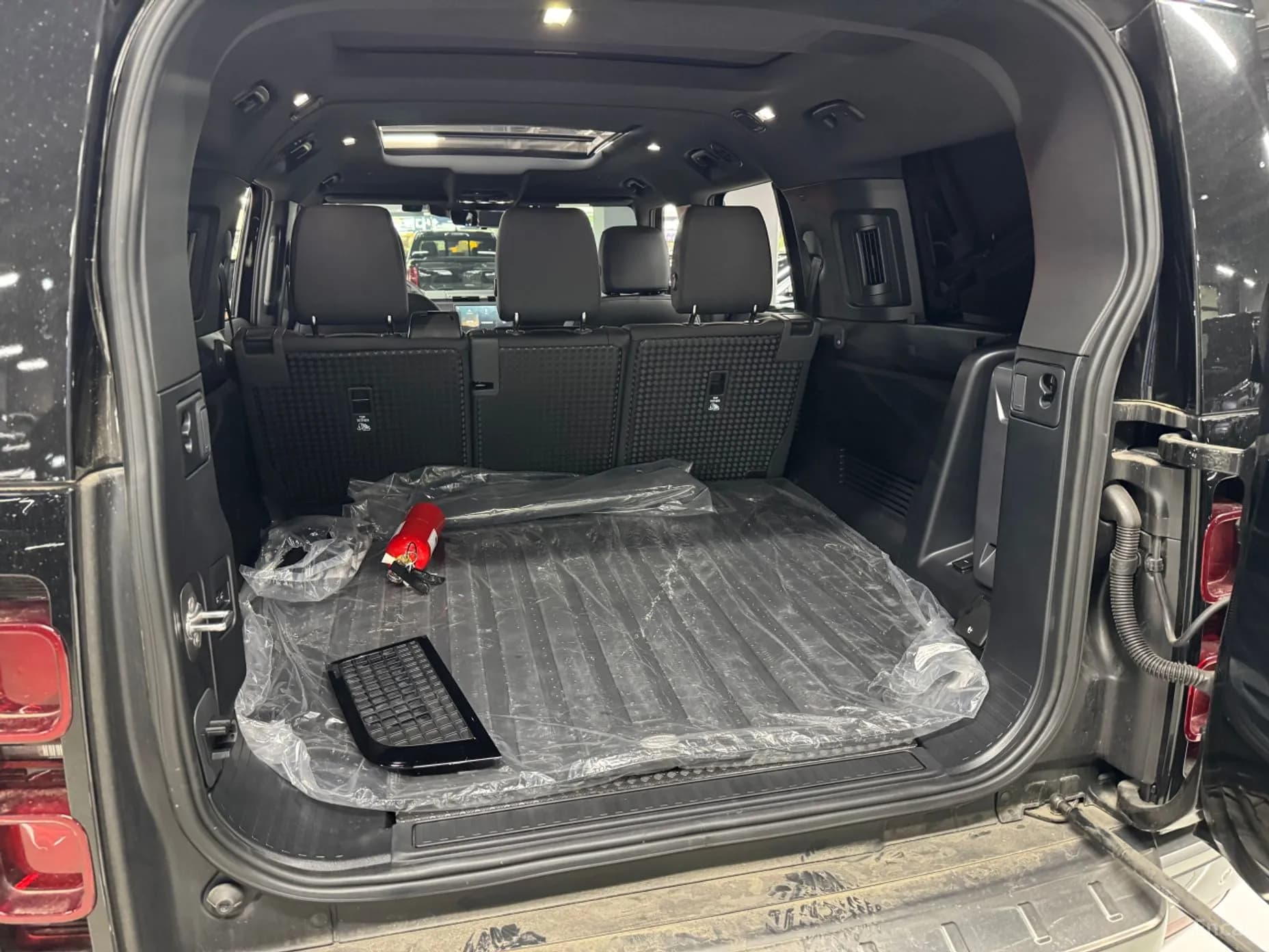 Defender (L663)