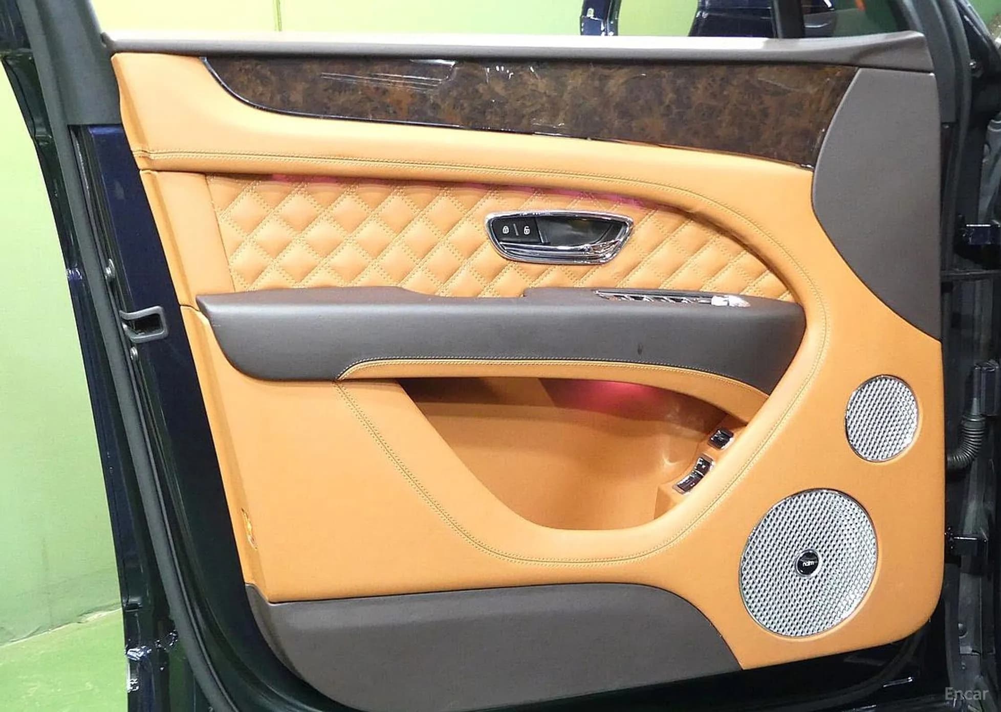 Bentayga