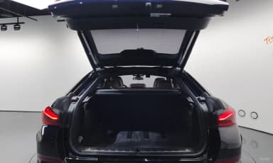 X6 (G06)