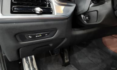 X6 (G06)