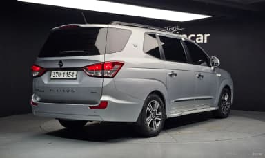 Korando Turismo