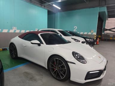 911 (992)