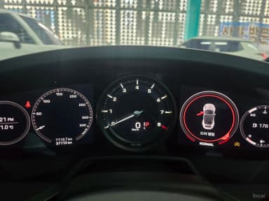 911 (992)