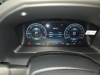 Rexton Sports Khan