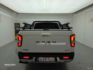Rexton Sports Khan