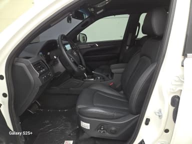 Rexton Sports Khan