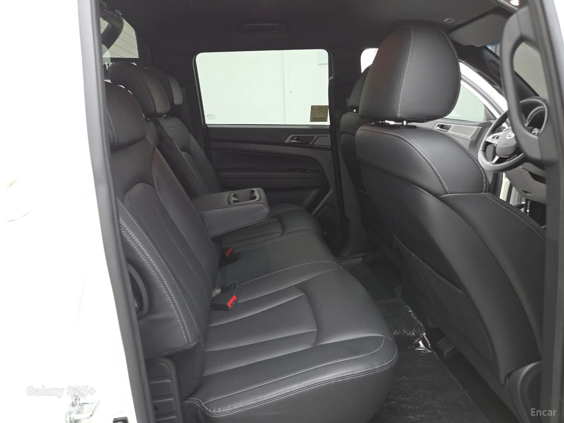 Rexton Sports Khan