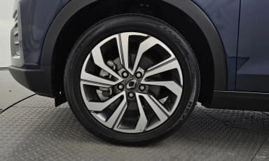 Berry New Tivoli