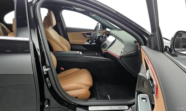 E-Class W214