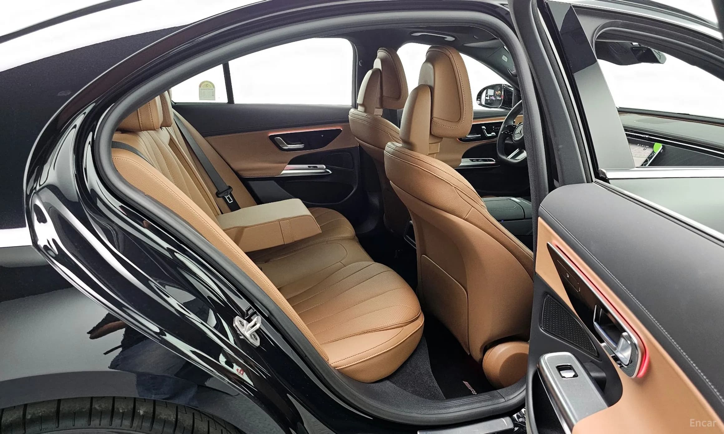 E-Class W214