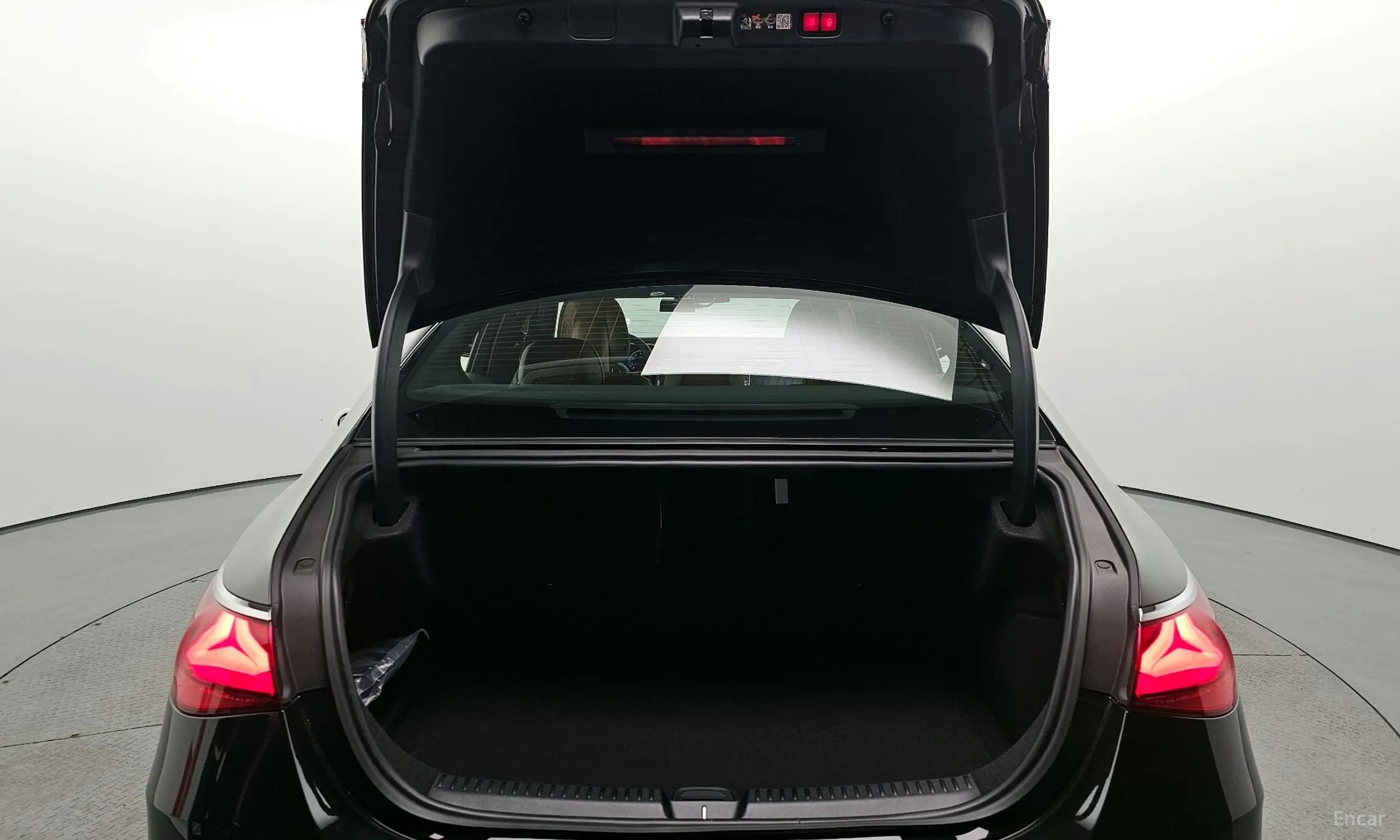 E-Class W214