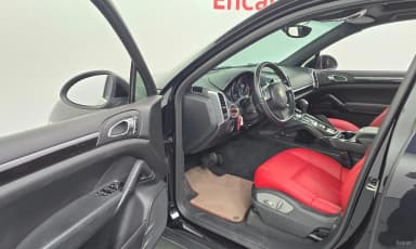 New Cayenne