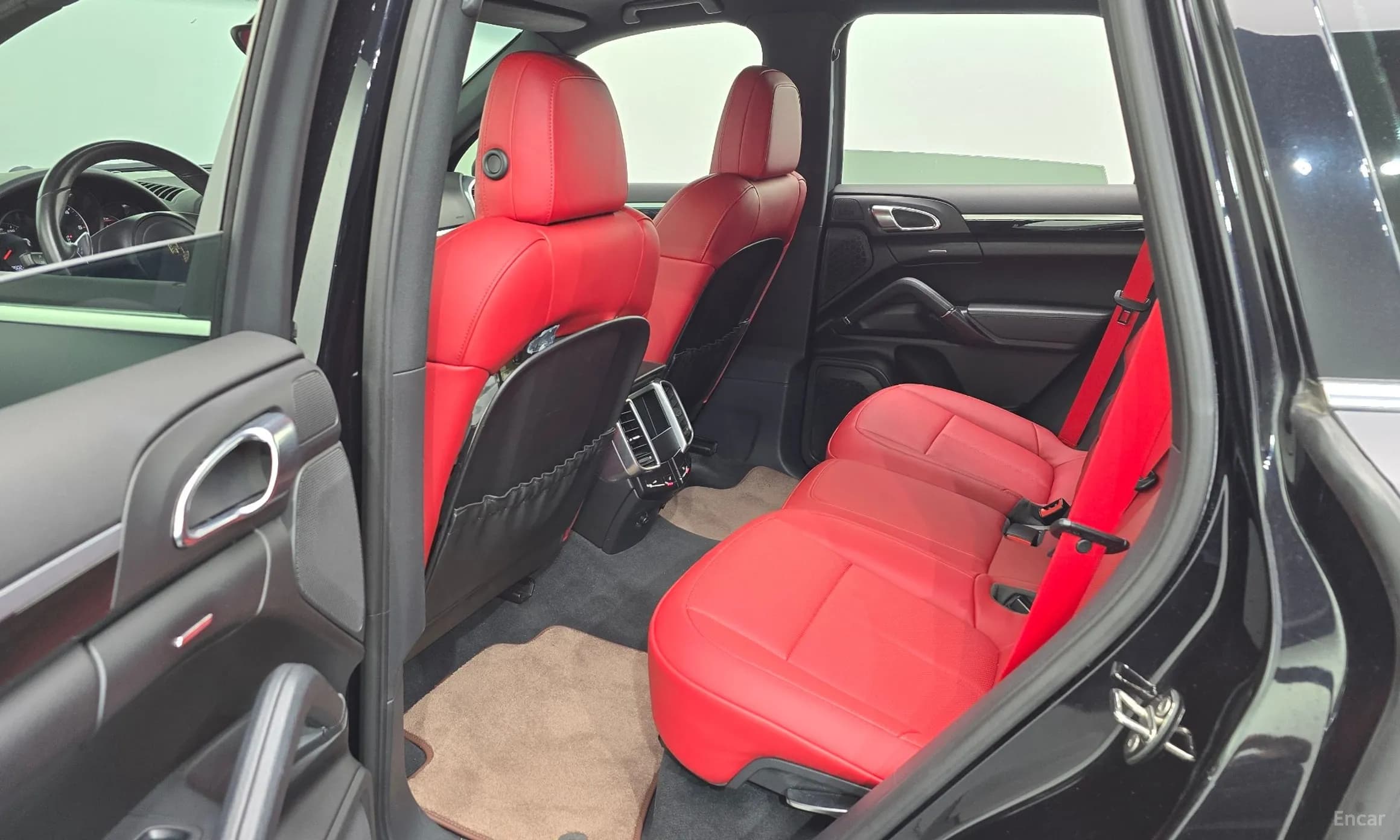 New Cayenne