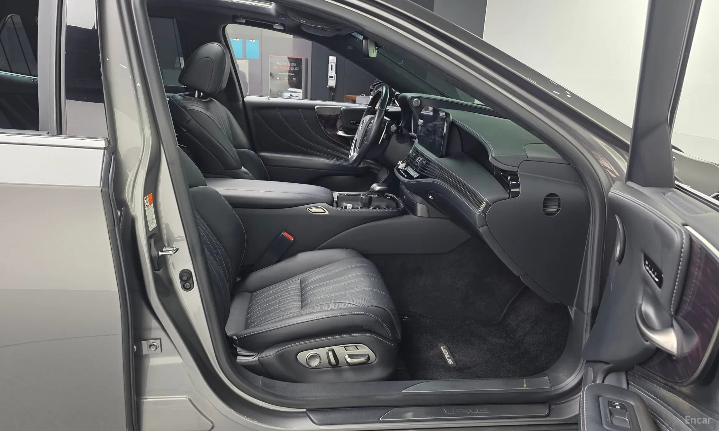 LS500 5th Generation