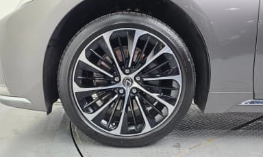 LS500 5th Generation