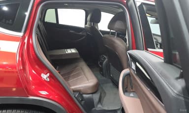 X4 (G02)
