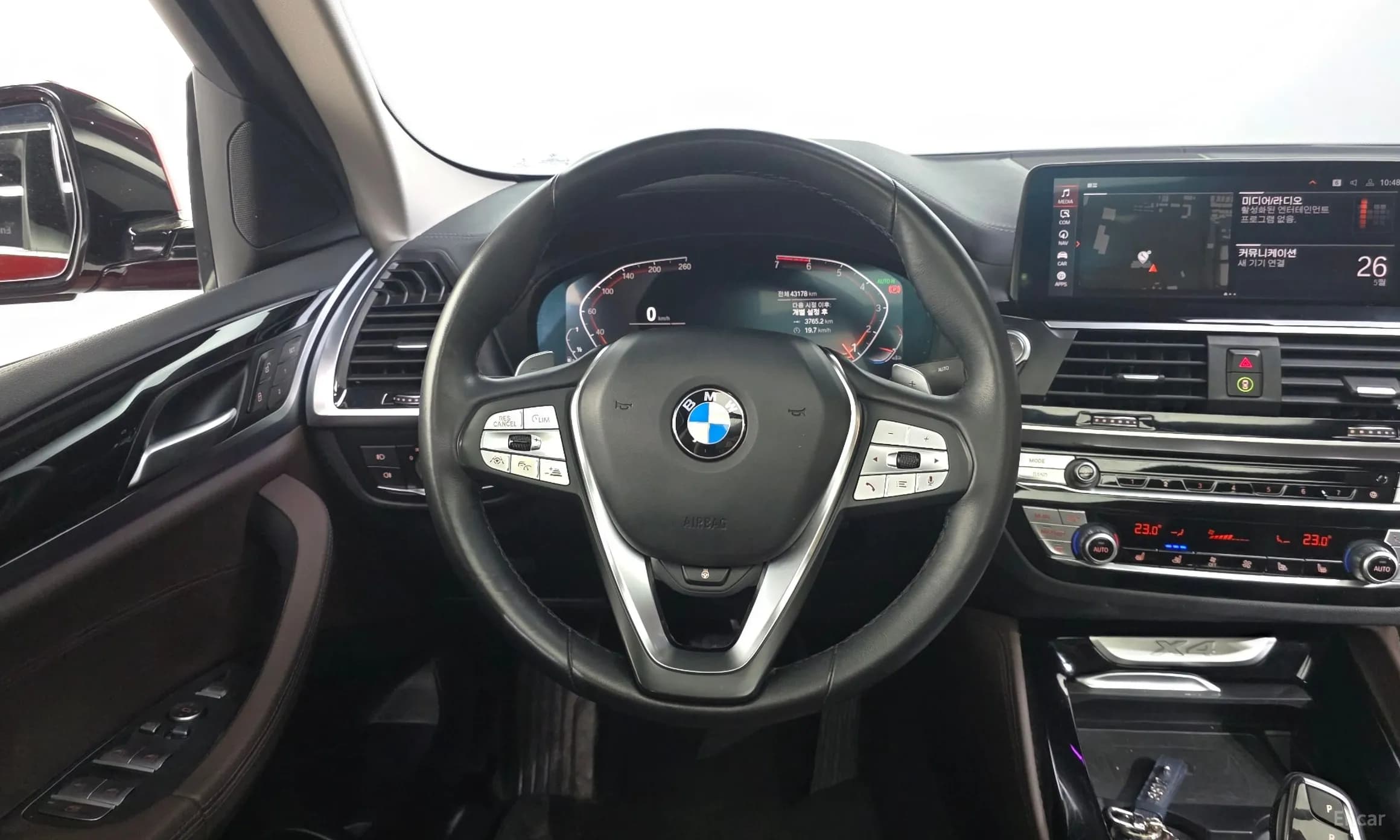 X4 (G02)