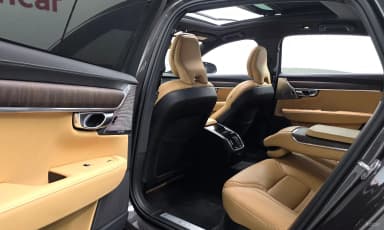 S90