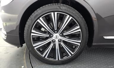 S90