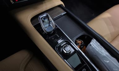 S90