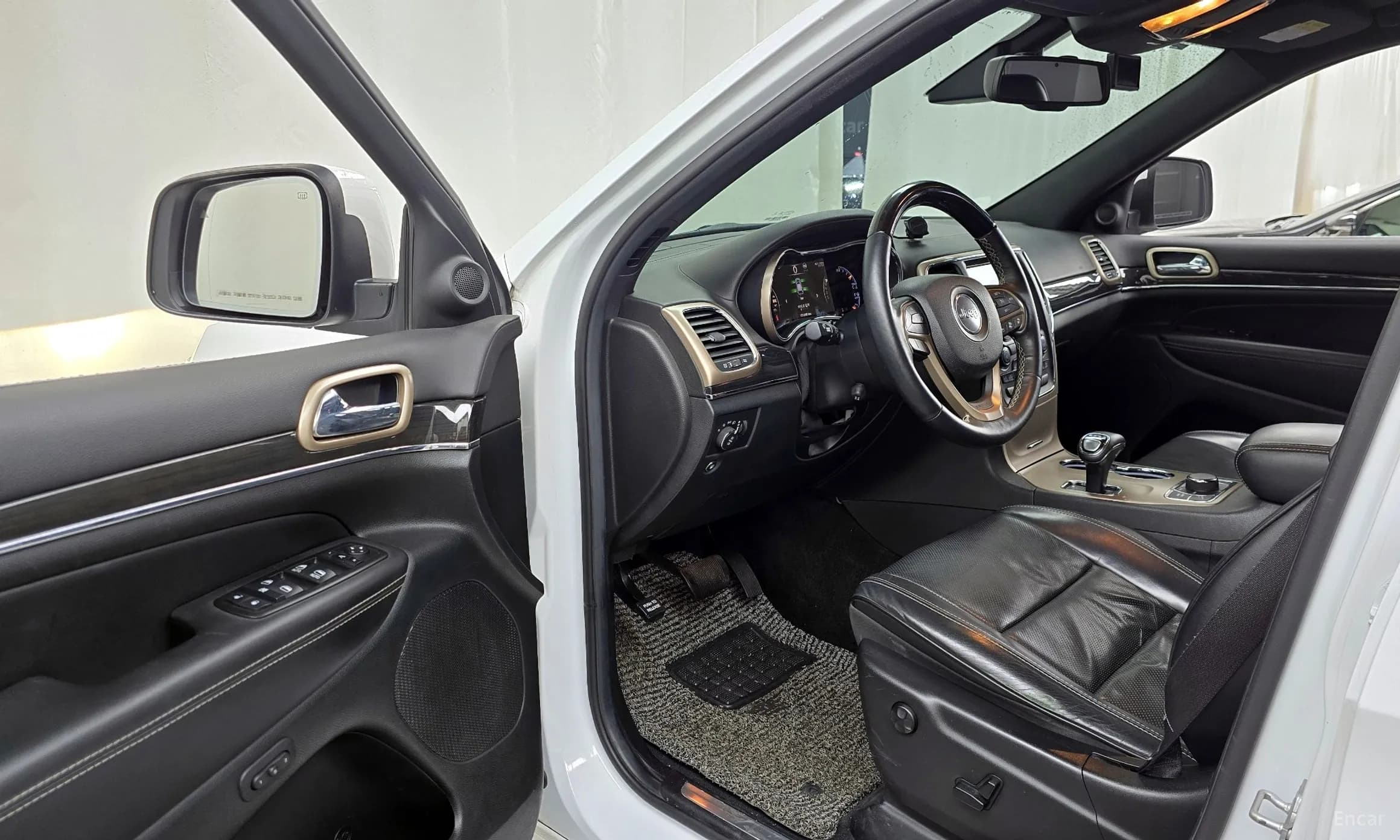 Grand Cherokee