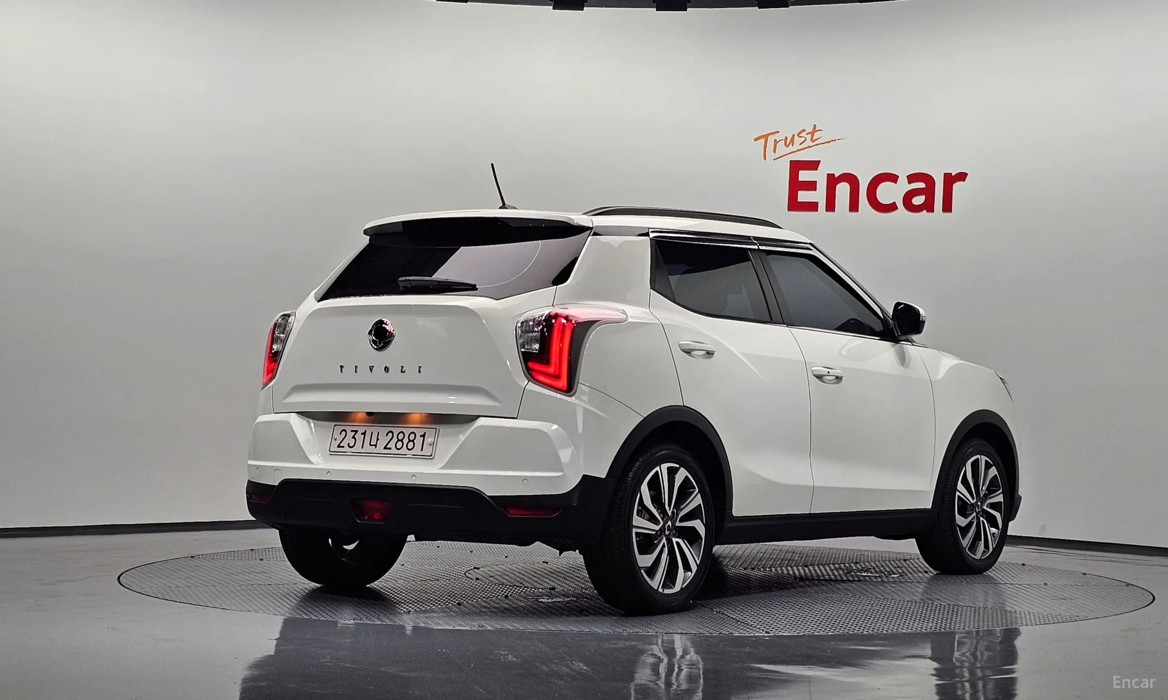 Berry New Tivoli