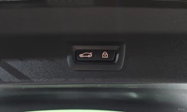 X3 (G01)
