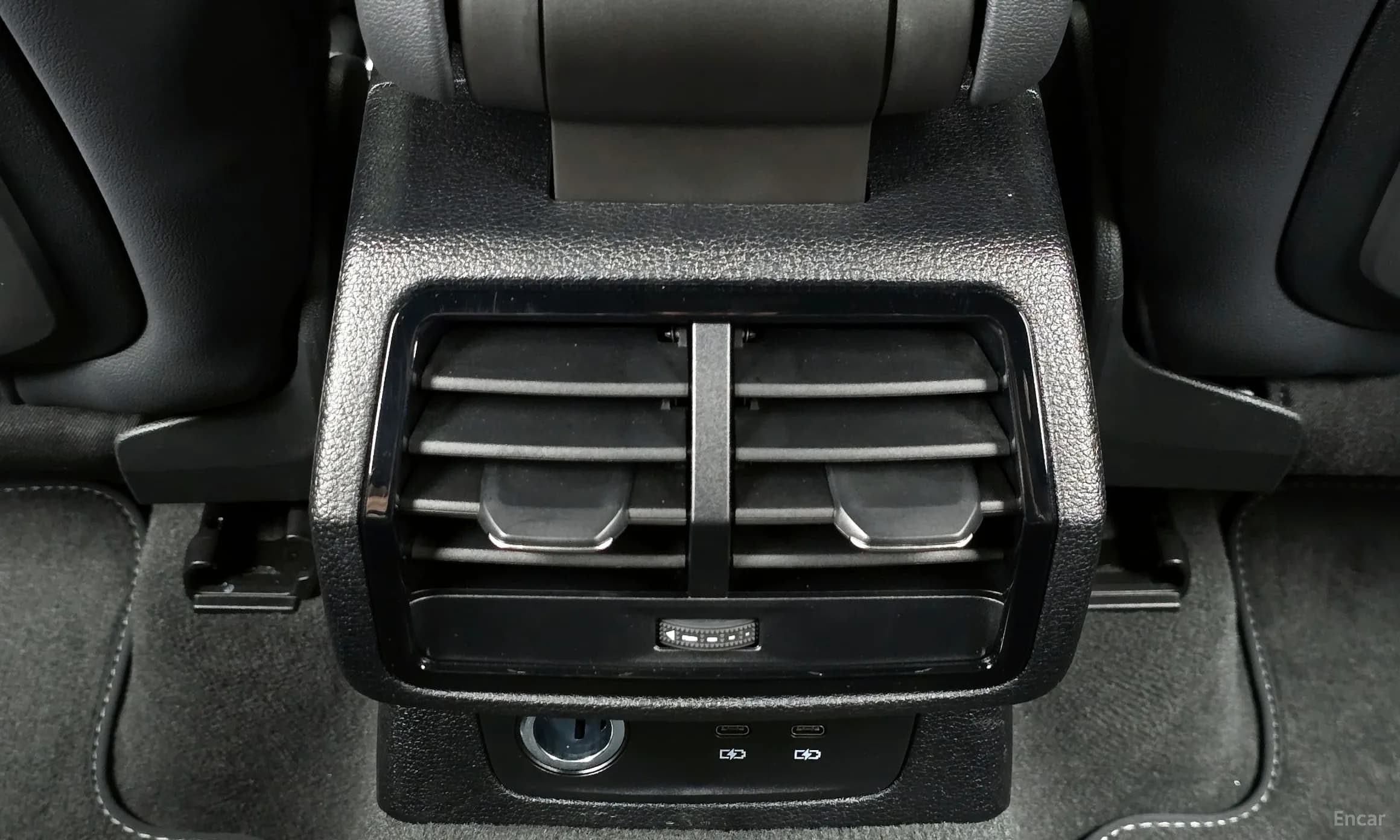 Q3 (F3)