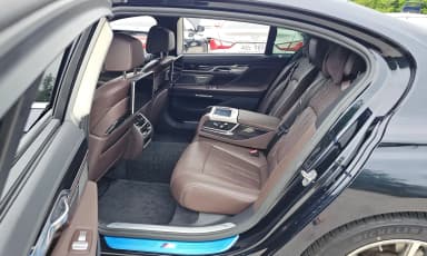 7 Series (G11)