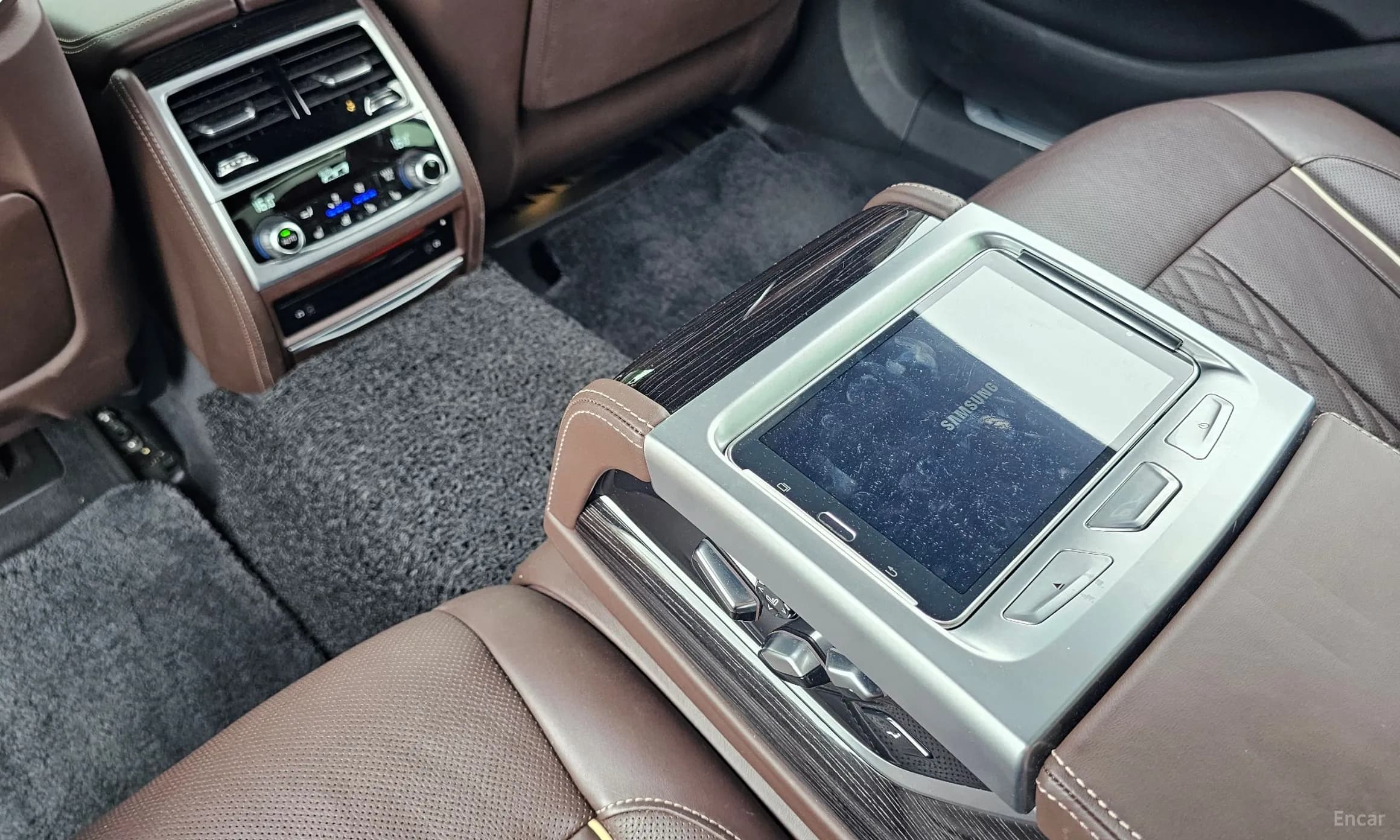 7 Series (G11)
