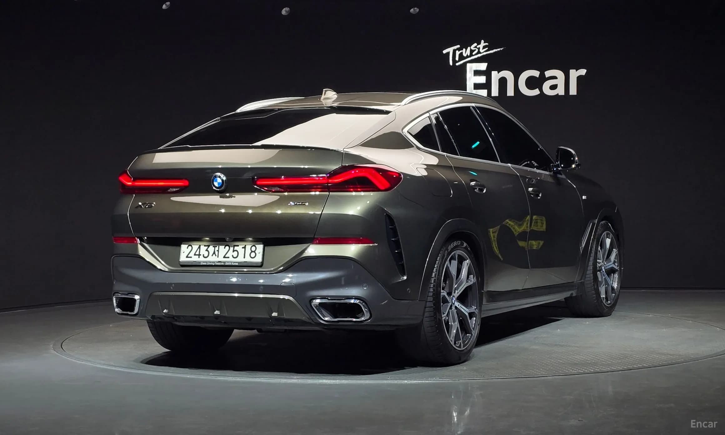 X6 (G06)