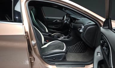 Q30