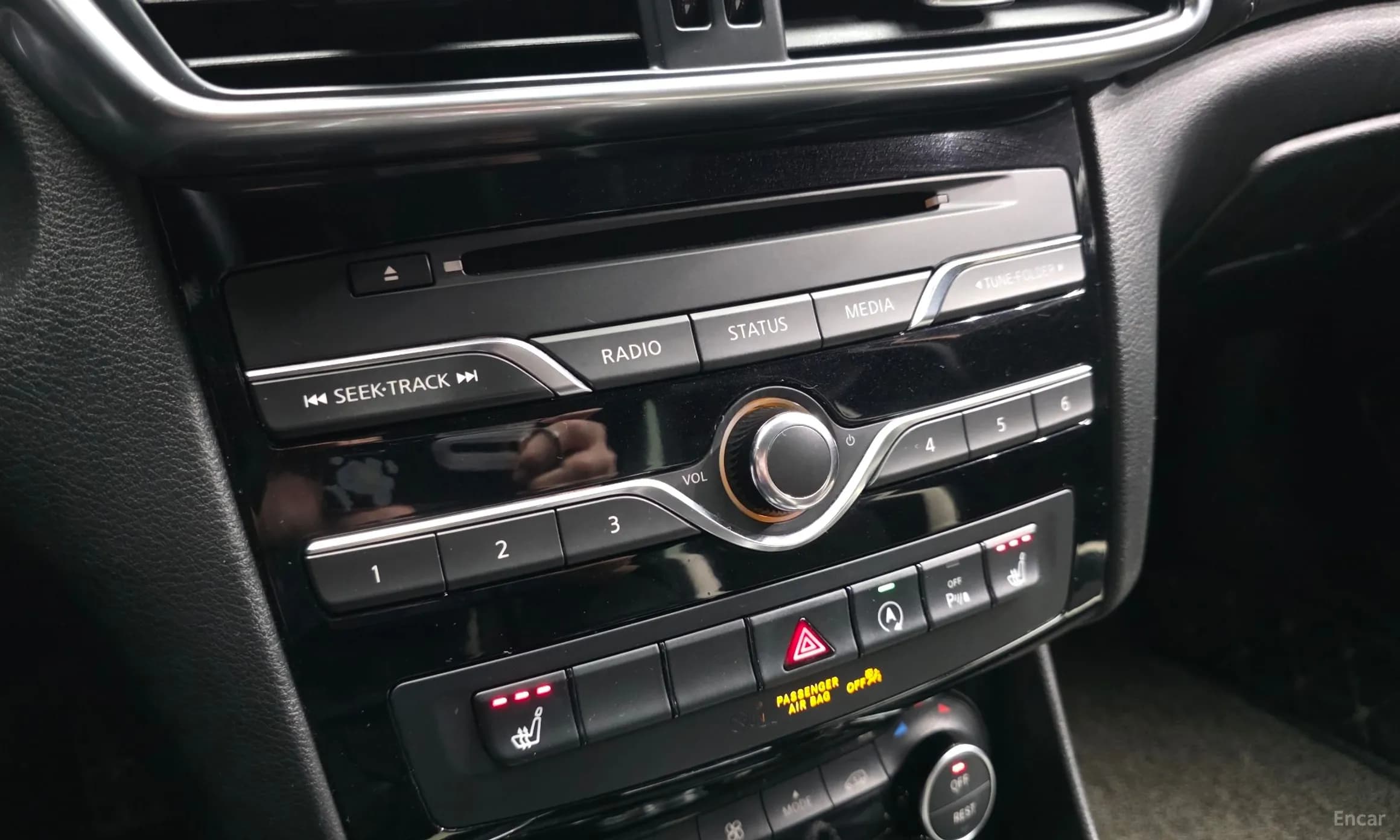 Q30