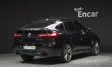 X4 (G02)