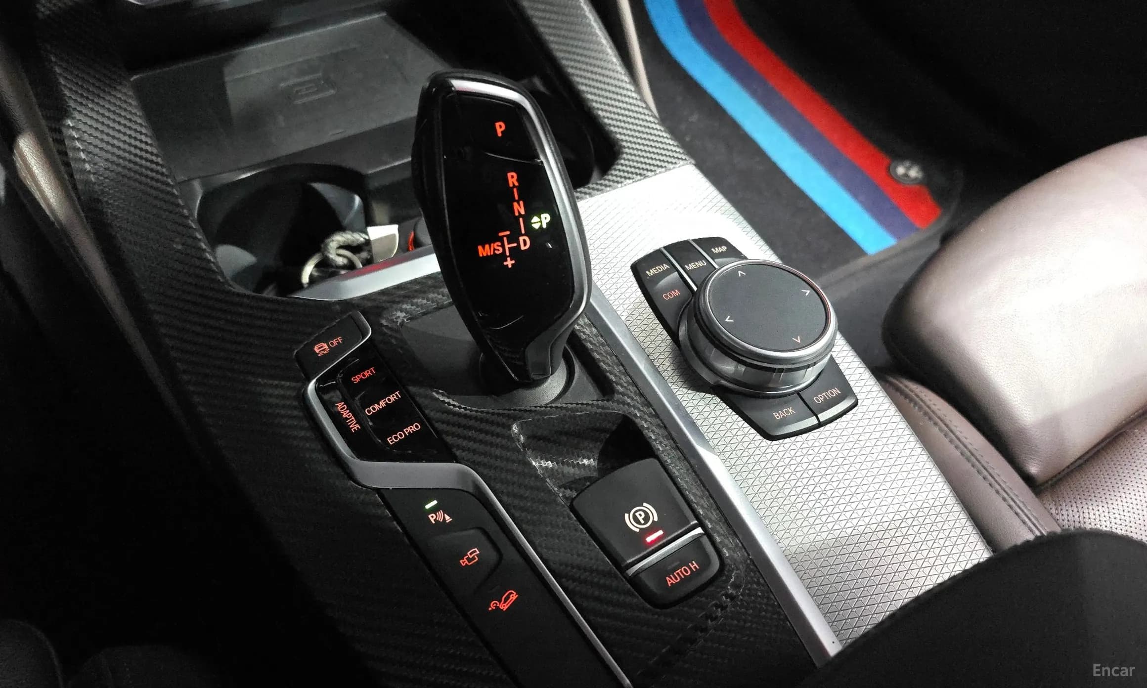X4 (G02)