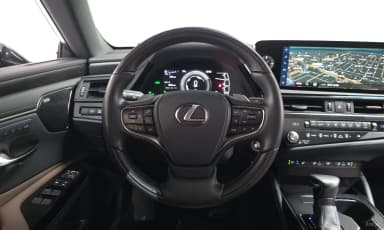 ES300h 7th Generation