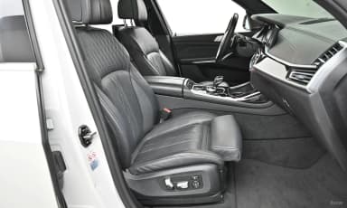 X7 (G07)