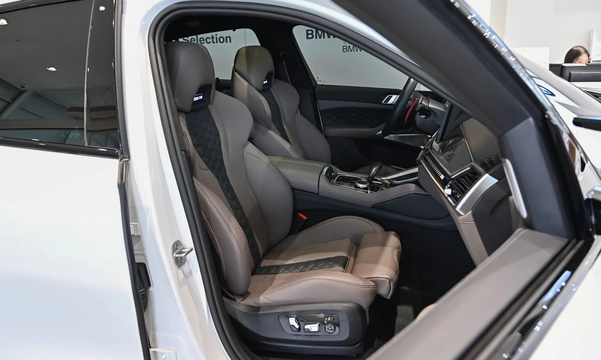 X6M (G06)