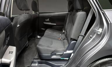 Prius V