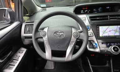 Prius V