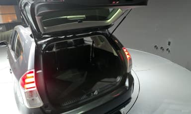 Prius V