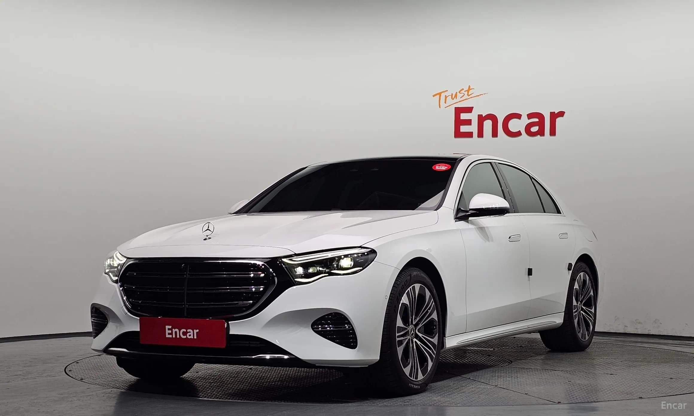 E-Class W214