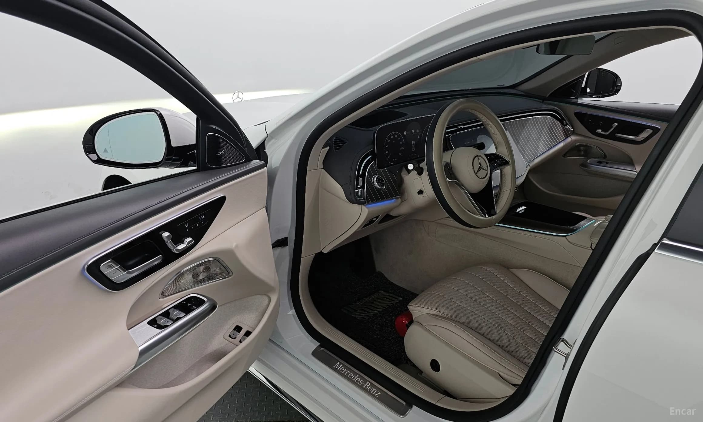 E-Class W214