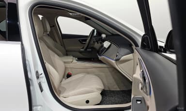 E-Class W214