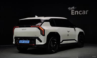 EV3