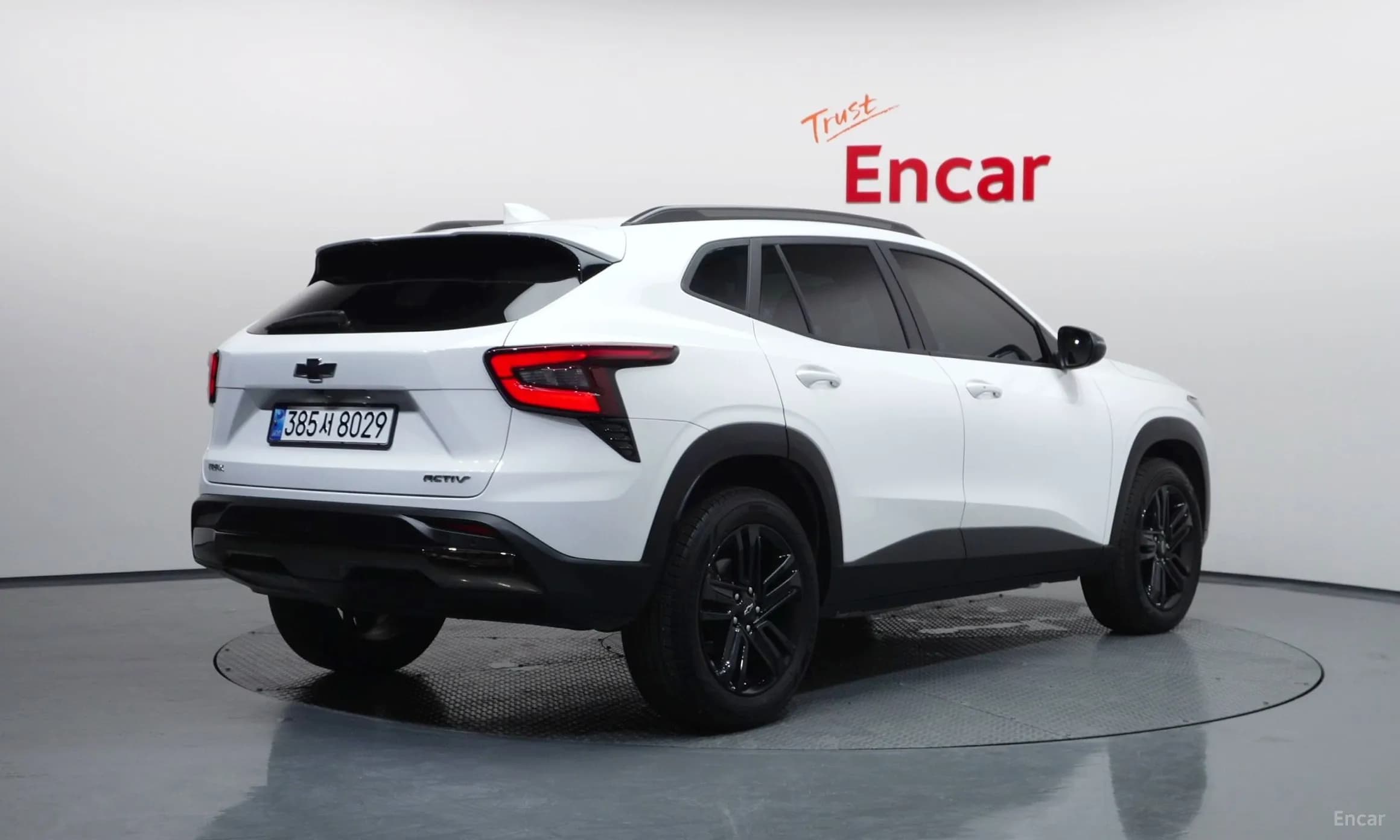 Trax Crossover