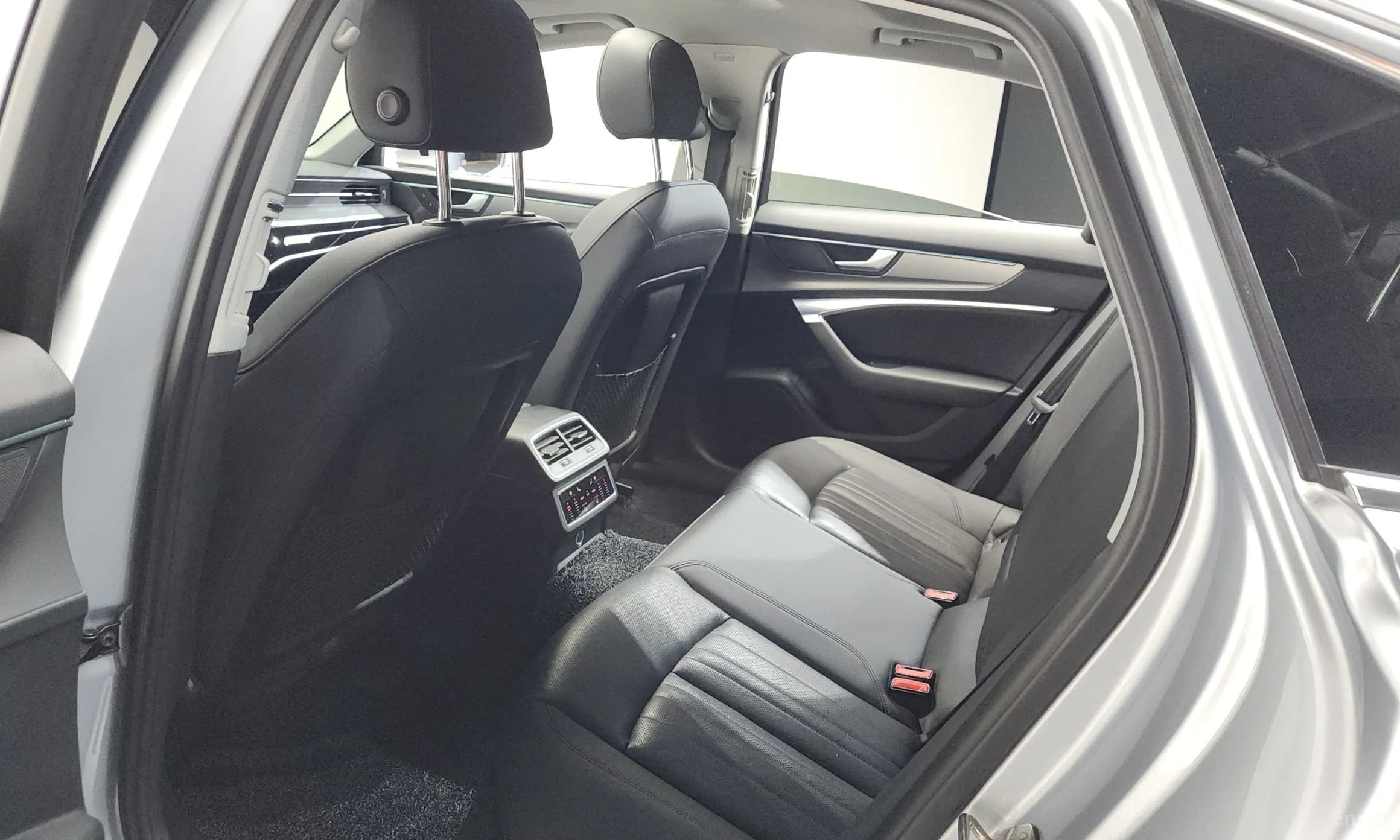 A6 (C8)