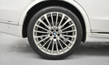 X7 (G07)
